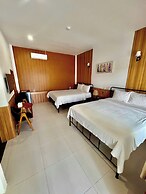 Vida Loca Resort & Sunset Beach