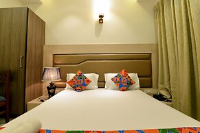 Hotel The Yellow