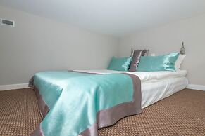 URoom Apart-Hotel