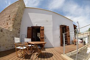Thyone Uno Bal Cottage