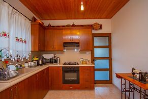 Aethra Cottage