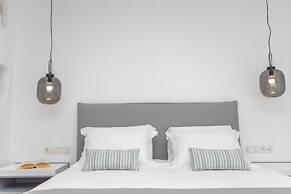 Crystal Mare Suites