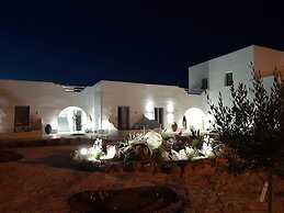 Crystal Mare Suites