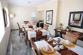The WhiteHouse B&B