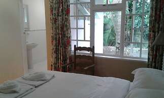 The WhiteHouse B&B
