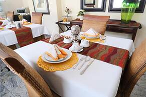 The WhiteHouse B&B