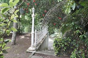 The WhiteHouse B&B
