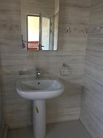 Makeni Villa