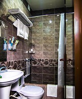 Hotel Buston