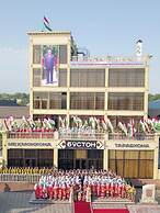 Hotel Buston