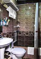 Hotel Buston