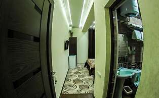 Hotel Buston