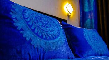 Hotel Buston