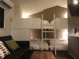 Condominium MIRAHAKONE