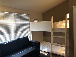 Condominium MIRAHAKONE
