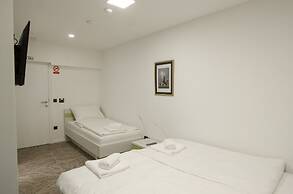Hostel Green