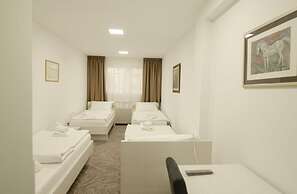 Hostel Green