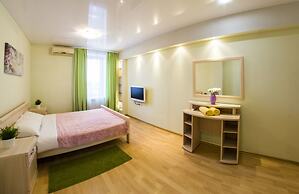 Apartment on Dekabristov 116