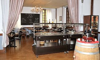 Hôtel Le Cheval Blanc