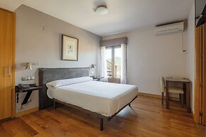 Hostal Izar-Ondo