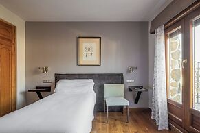 Hostal Izar-Ondo