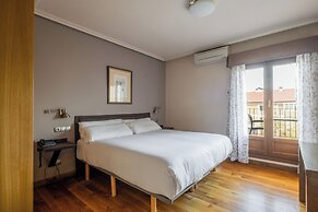 Hostal Izar-Ondo