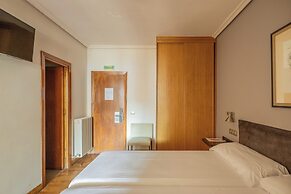 Hostal Izar-Ondo