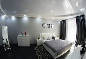 Apartment Luxe on Maslennikova 58
