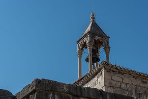 Aurum Templi Suites