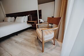 La Urumpta Hotel, AKEN MIND