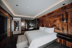 La Urumpta Hotel, AKEN MIND