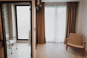 La Urumpta Hotel, AKEN MIND