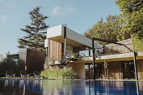 La Urumpta Hotel, AKEN MIND