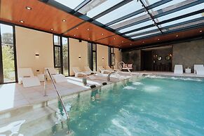La Urumpta Hotel, AKEN MIND