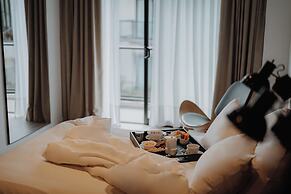 La Urumpta Hotel, AKEN MIND