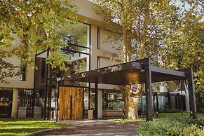 La Urumpta Hotel, AKEN MIND