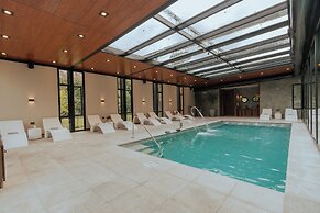 La Urumpta Hotel, AKEN MIND