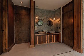 La Urumpta Hotel, AKEN MIND