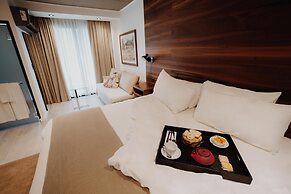 La Urumpta Hotel, AKEN MIND