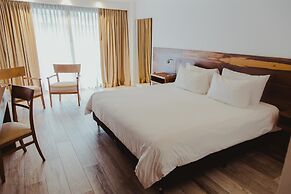 La Urumpta Hotel, AKEN MIND