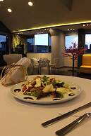 Luma Plaza Hotel