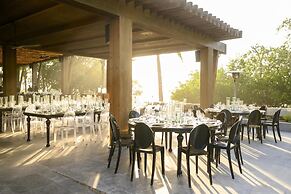 Conrad Punta de Mita