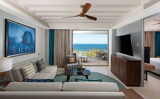 Conrad Punta de Mita