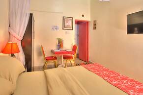 Red Buffalo House Hotel