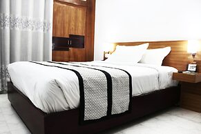 Sel Nibash Hotel & Serviced Apartments