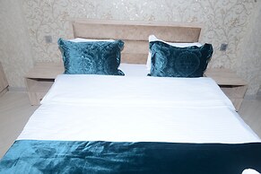 Global Hotel