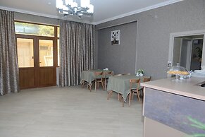 Global Hotel