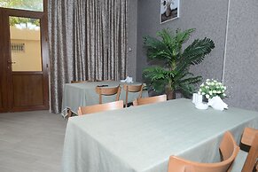 Global Hotel
