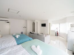 Kukuru House