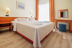 Hotel Dobrovit